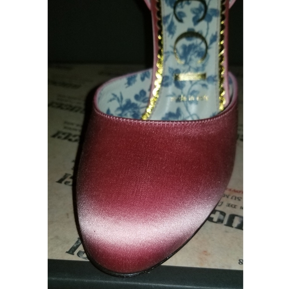 GUCCI Glossy pink Satin Ankle Strap Heels - Picture 8 of 8